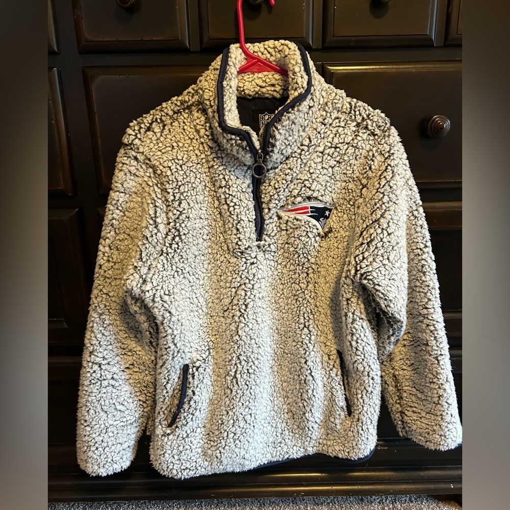 Women’s Medium New England Patriots Sherpa Quarterzip